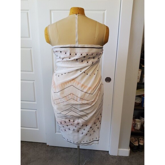 KITARA NEW YORK OVERSIZE SHEER SHAWL WRAP SCARF COVERUP BLACK PEACH GEOMETRIC OS - Picture 3 of 12